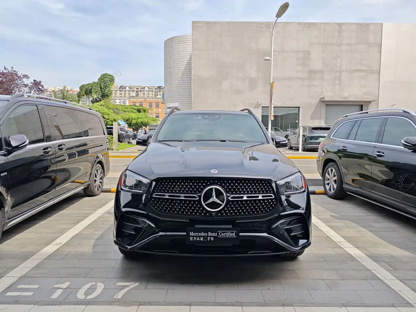 Mercedes-Benz GLE 2024 GLE 450 4MATIC Luxury фото 2