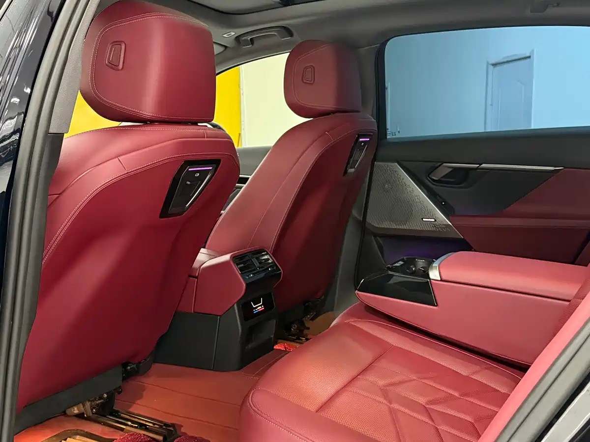 BMW 5 Series 2024 525Li Luxury Package фото 6