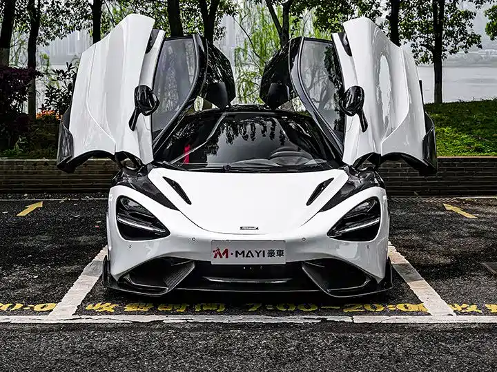 MCLAREN 720S
