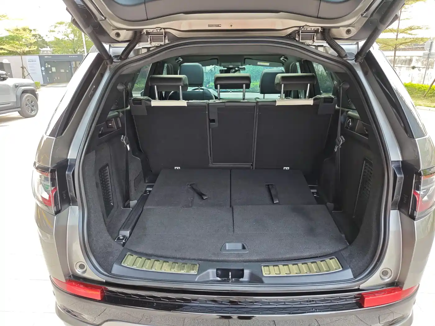 Land Rover Discovery Sport 2021 249PS R-Dynamic HSE Luxury Custom Edition фото 37