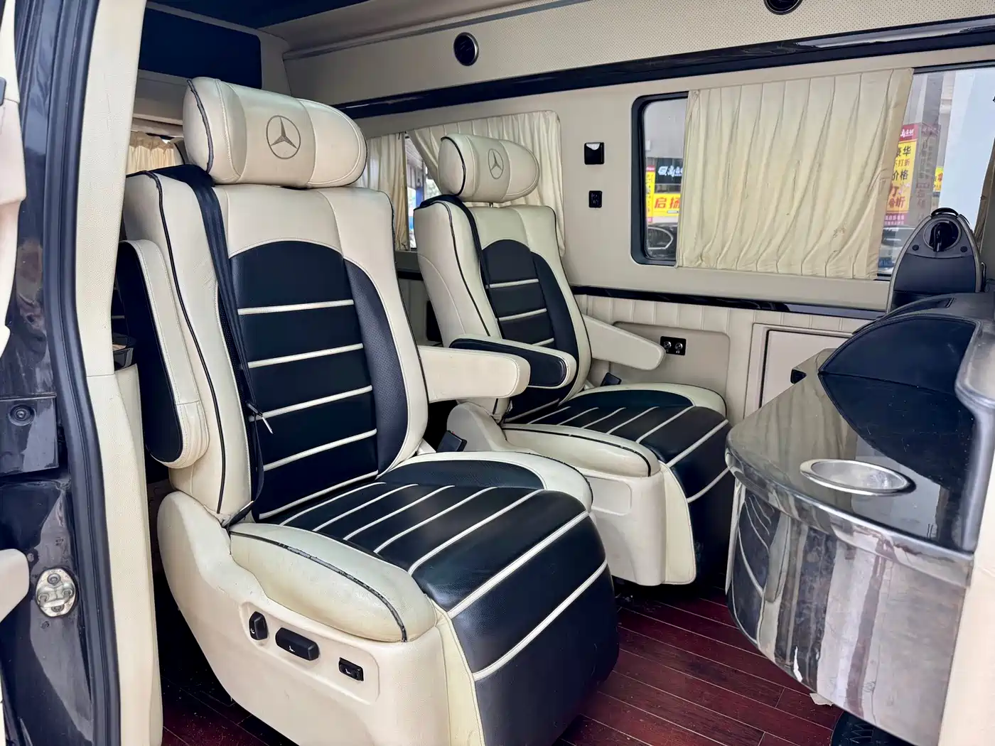 Mercedes-Benz Vito 2015 3.0L Elite фото 9