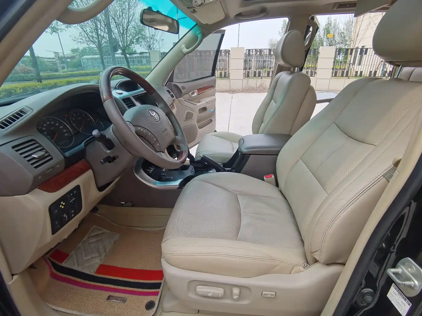 Toyota Prado 2006 4.0L Automatic VX NAVI Edition фото 5