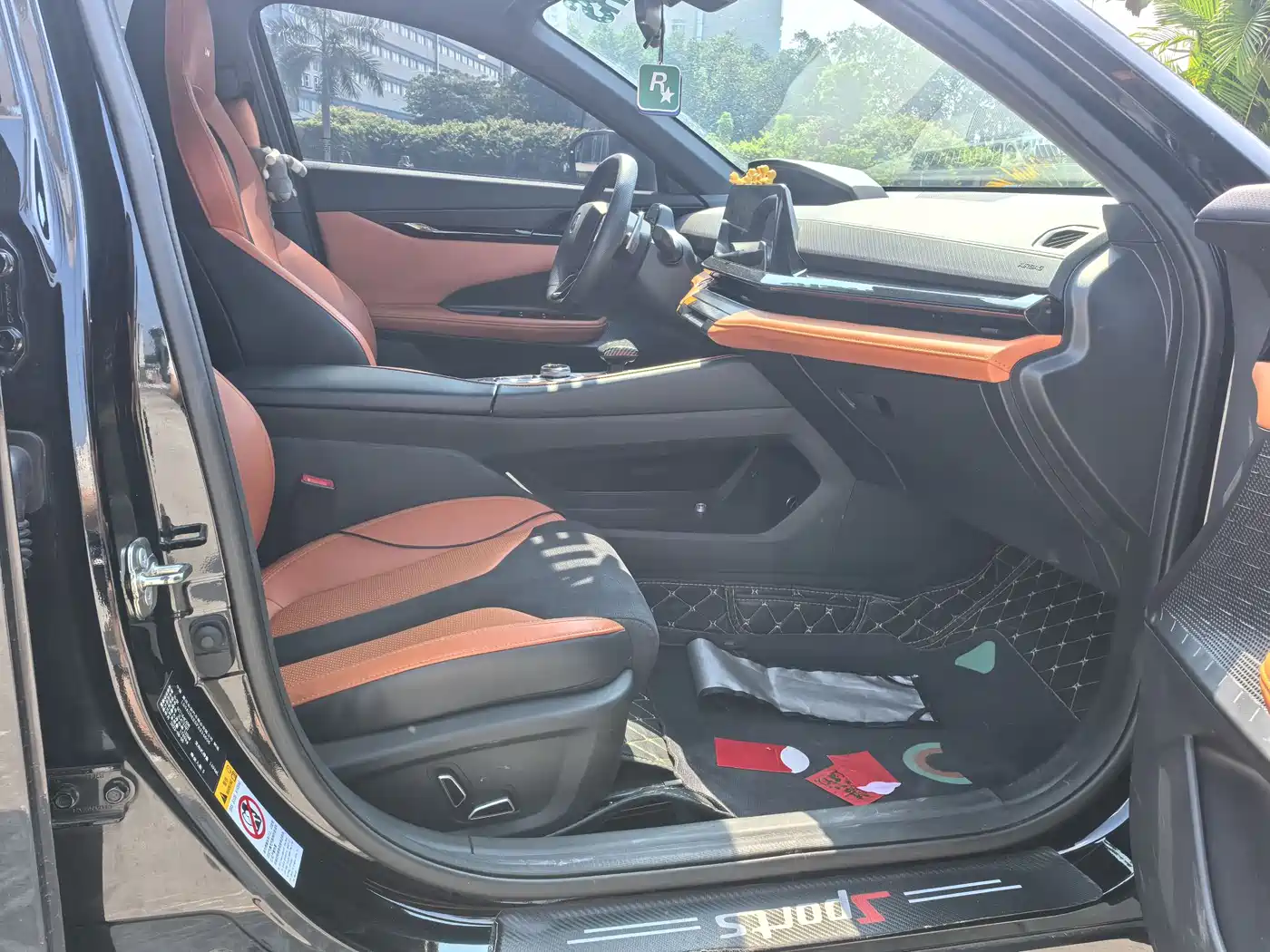 CHANGAN UNI-V