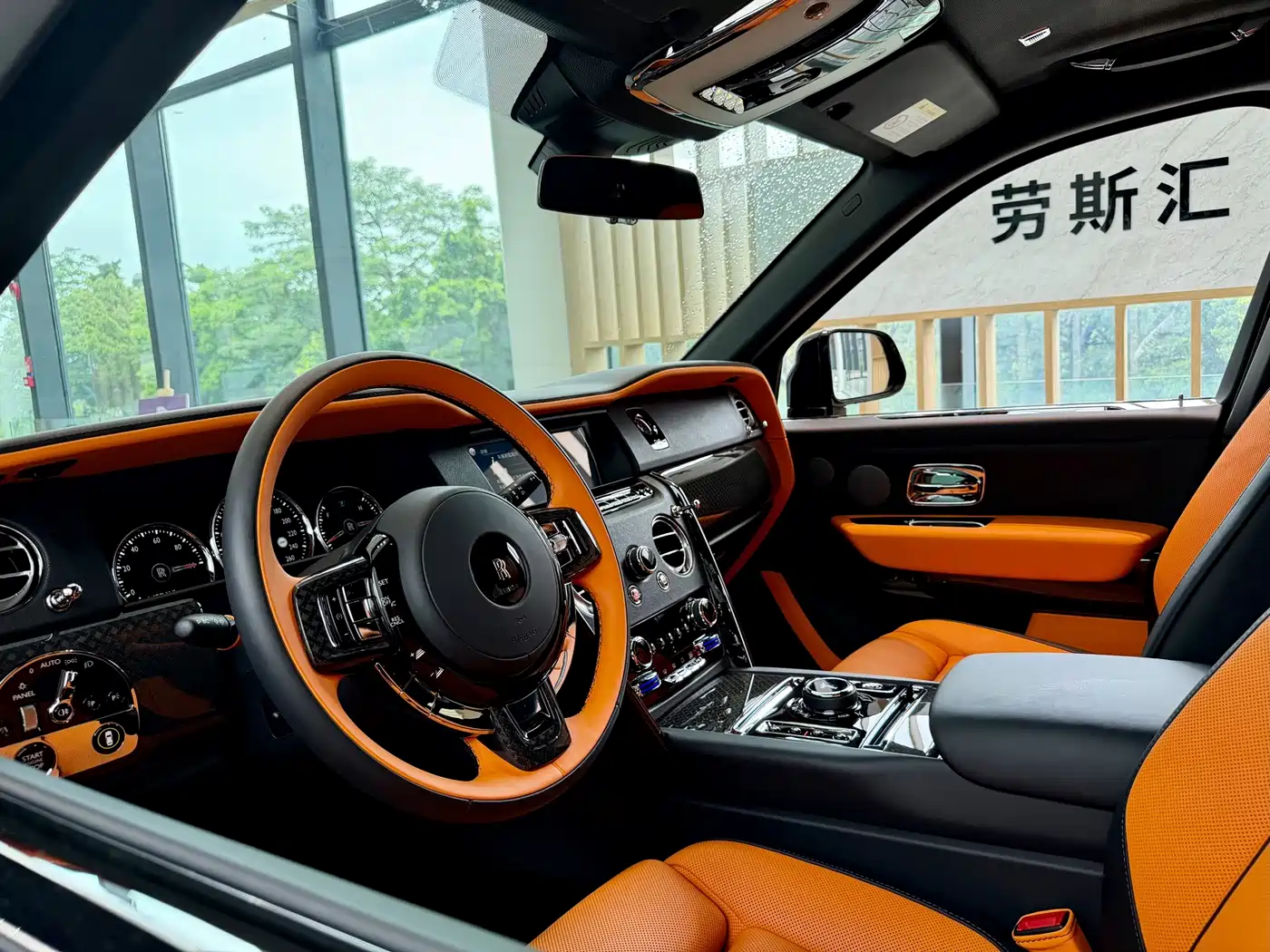 Rolls-Royce Cullinan 2025 2024 Black Badge