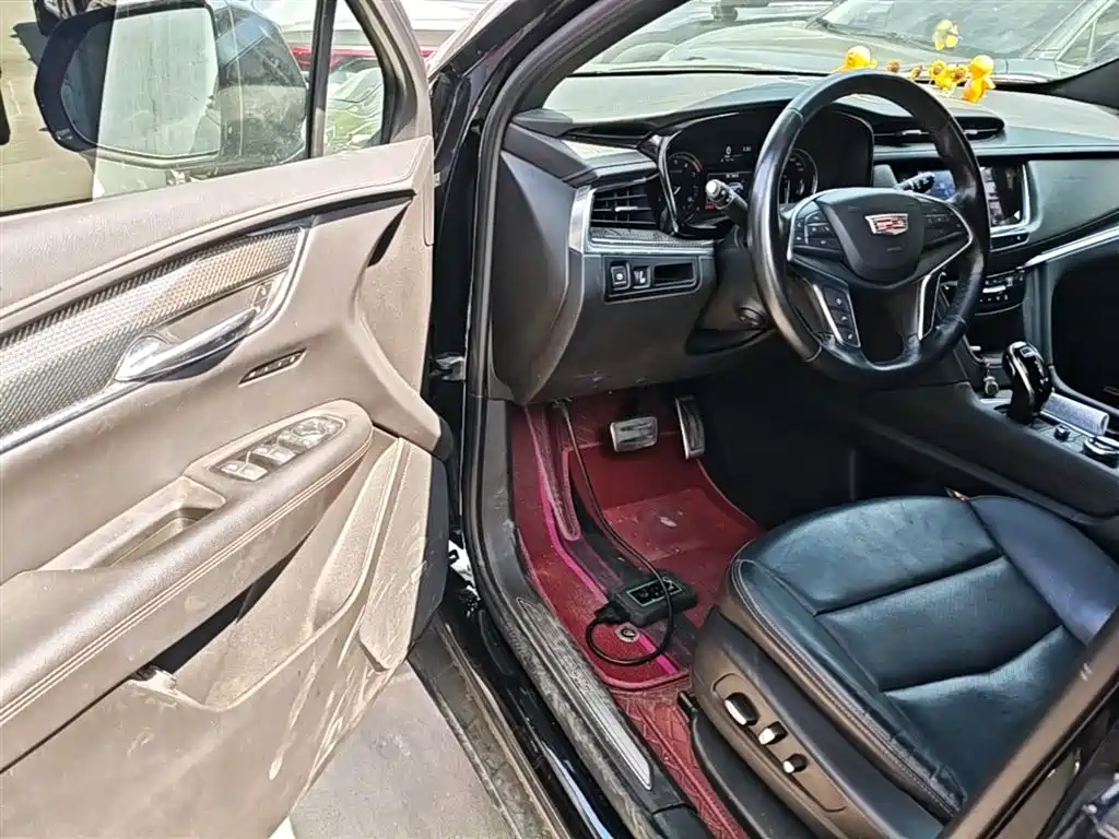 Cadillac XT5 2022 2.0T AWD Luxury (Hummingbird Edition) фото 16