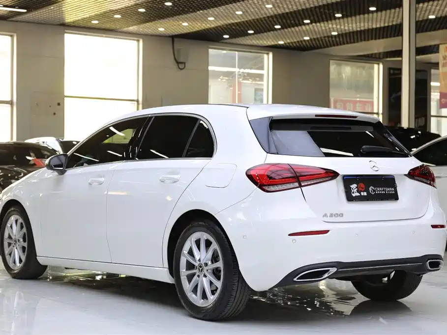 Mercedes-Benz A-Class (Import) 2019 A 200 Fashion Version фото 20