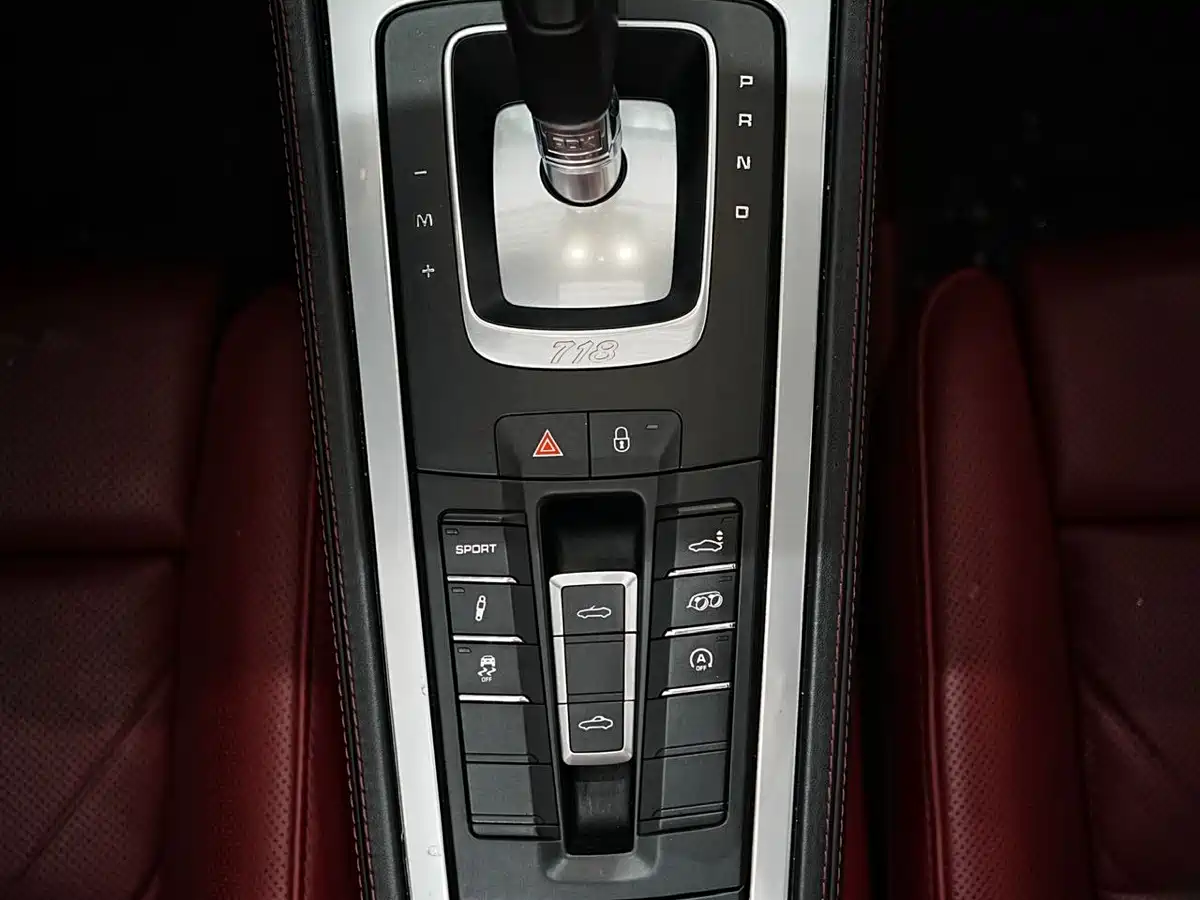 Porsche 718 2018 Boxster 2.0T фото 13