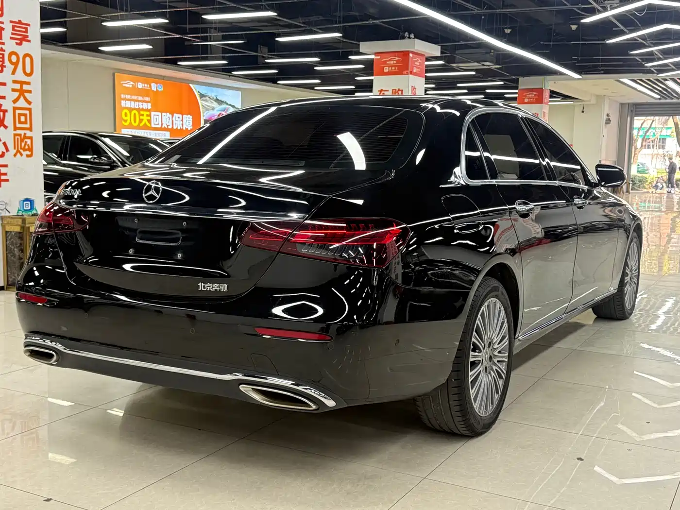 MERCEDES-BENZ E CLASS