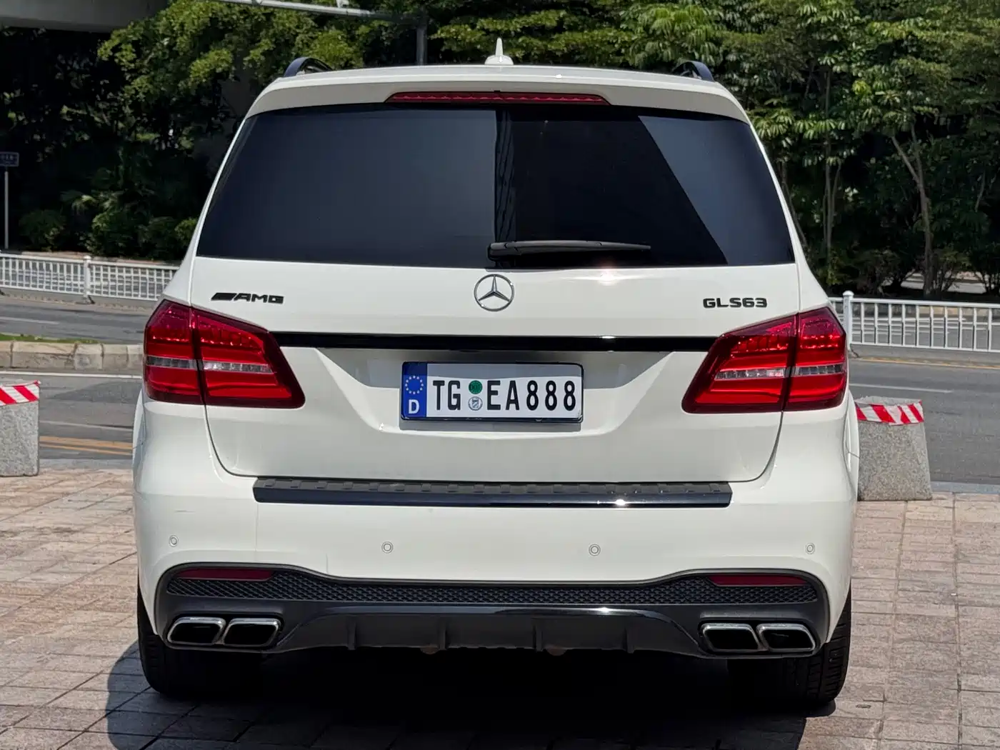 Mercedes-Benz GLS AMG 2017 AMG GLS 63 4MATIC фото 5