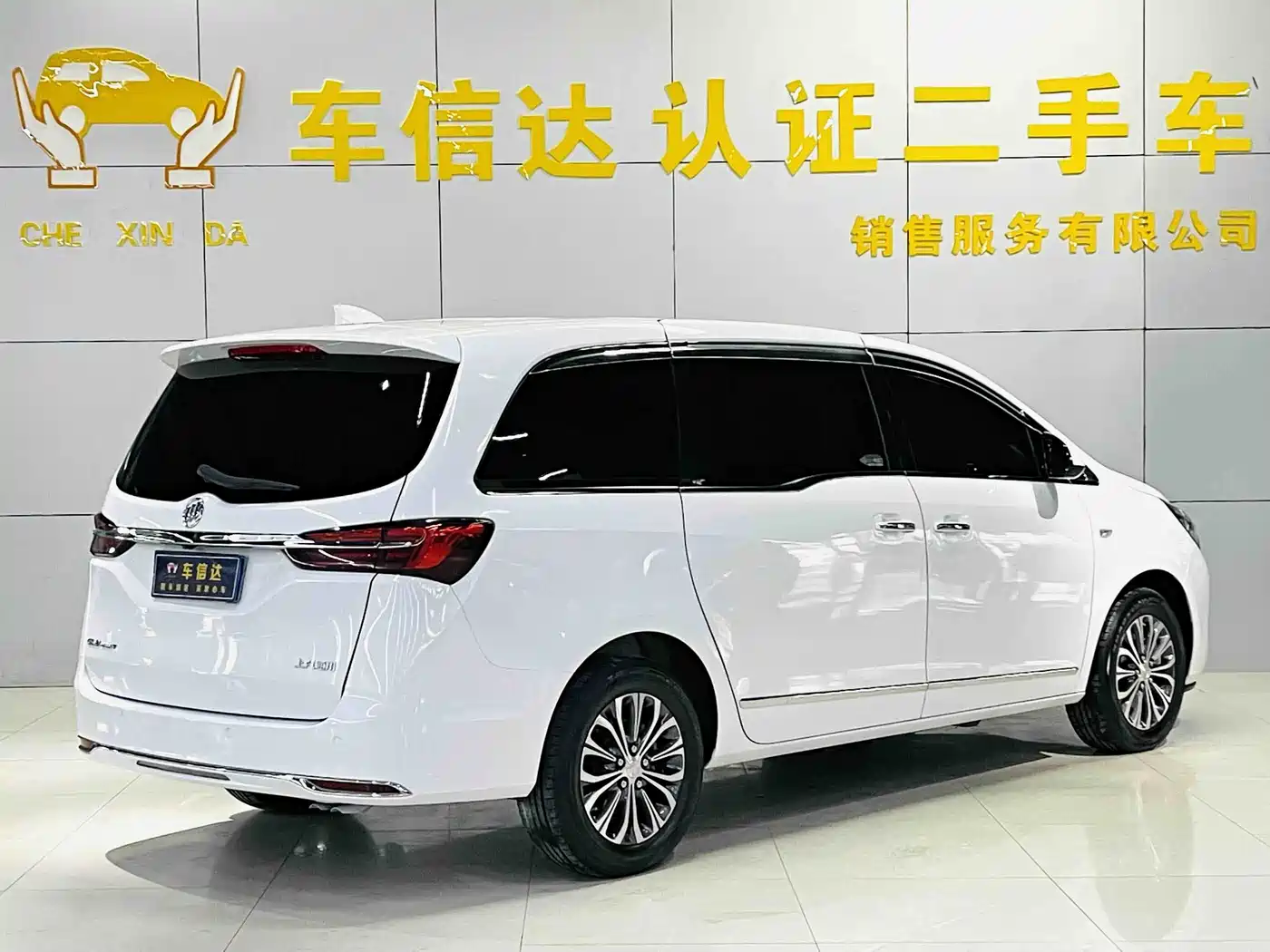 Buick GL8 2022 Land Business Class 652T Luxury фото 3