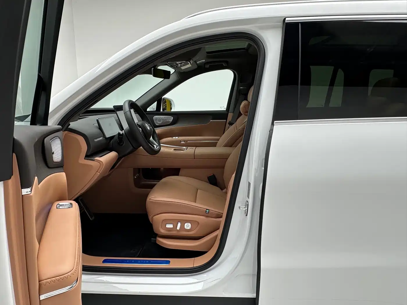 Leapmotor D Series 2026 2026 Model Pure Electric 115kWh 6-Seater