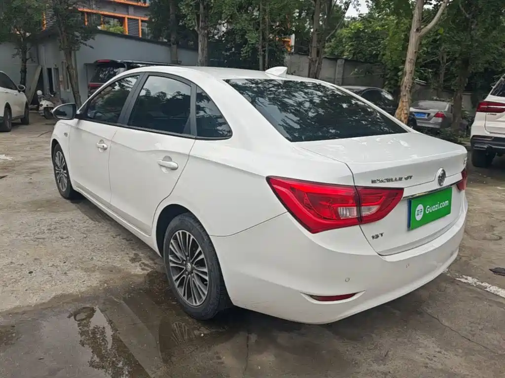 Фото 5 - Buick Excelle