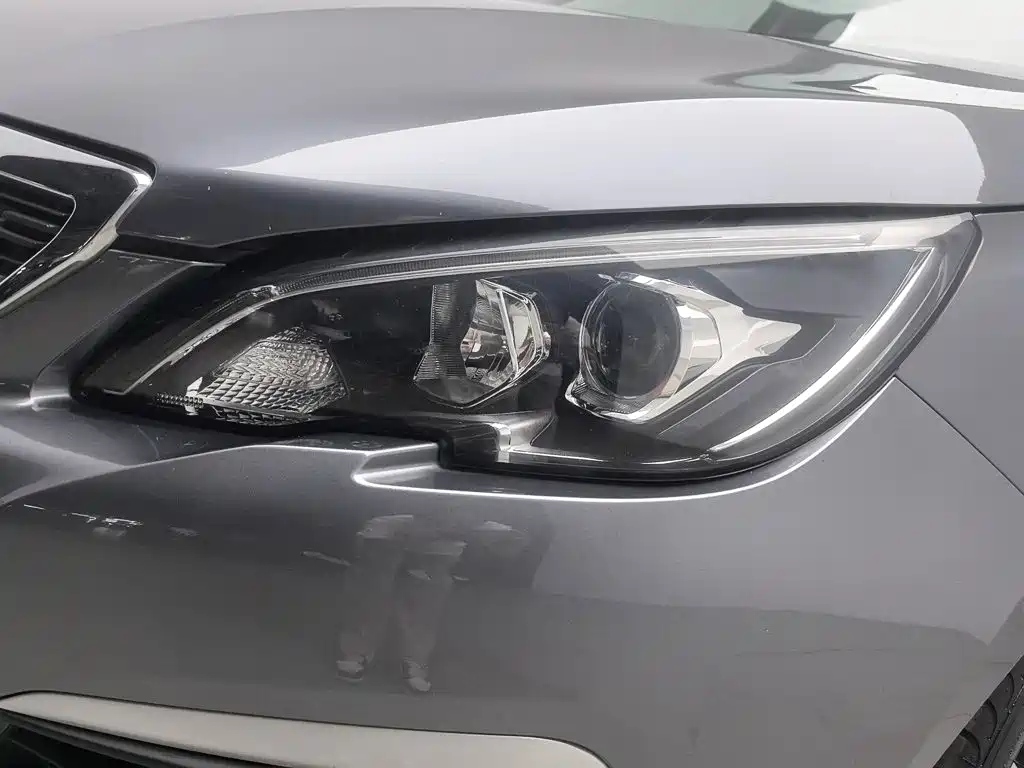 Фото 7 - Peugeot 308