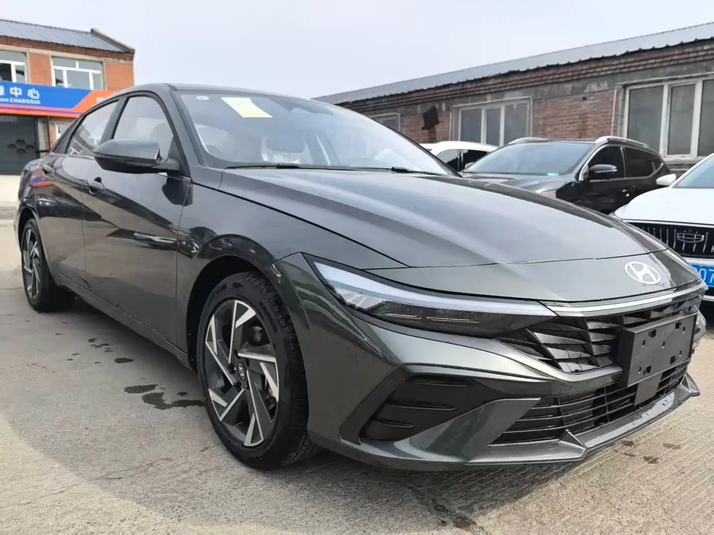 MODERN ELANTRA