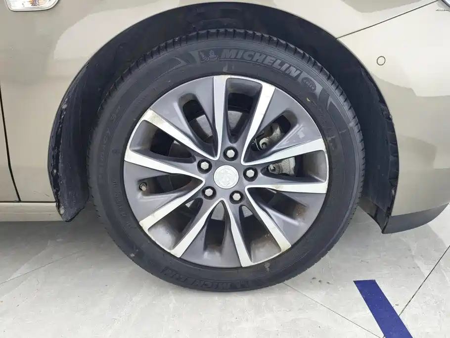 Buick GL6 2022 2021 323T Mild Hybrid Connected Premium Trim