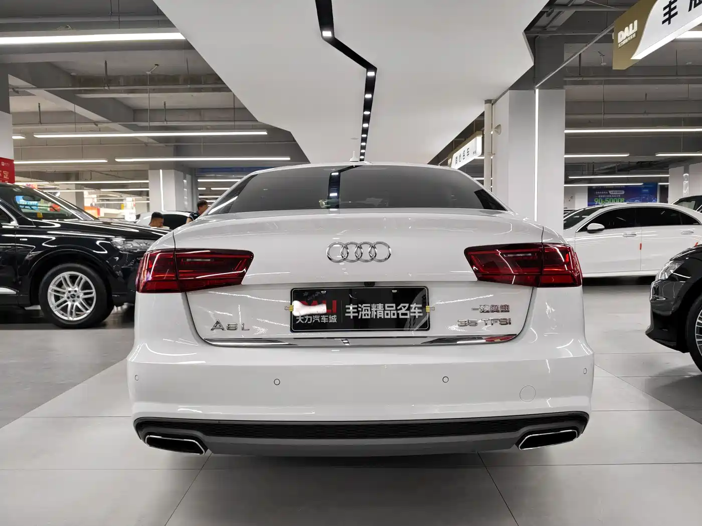 Audi A6L 2018 30th Anniversary 35 TFSI Fashion фото 13