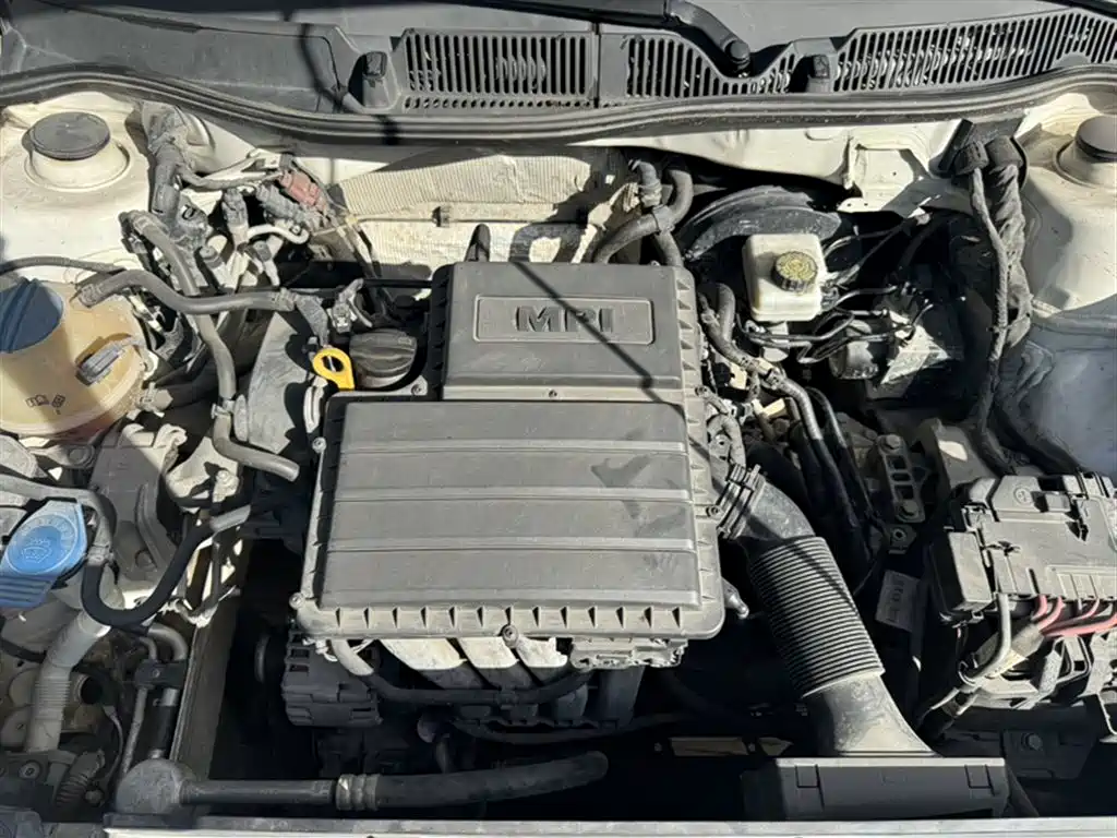 Volkswagen Lavida 2017 1.6L Automatic Comfort Edition фото 17