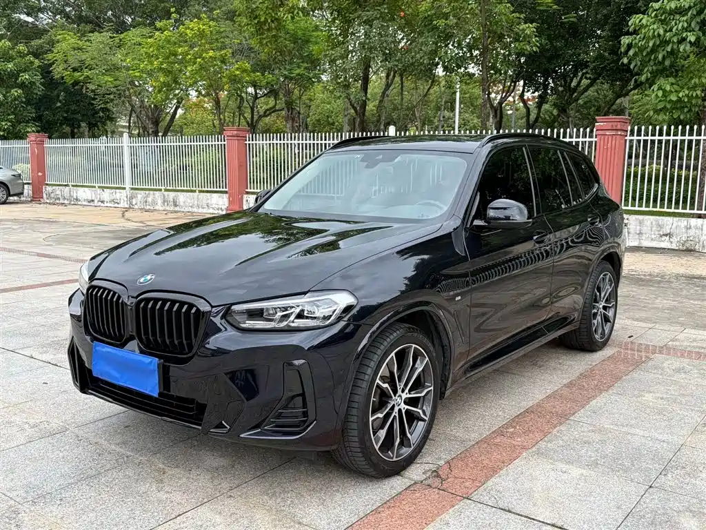 BMW X3 2022 xDrive30i Leading M Night Package