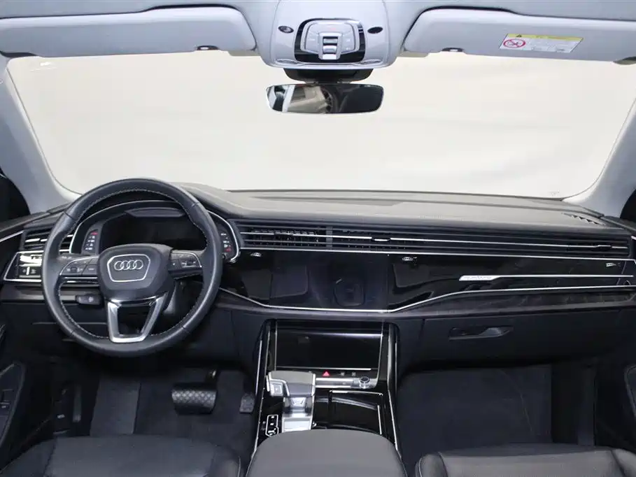 Audi Q8 2024 45 TFSI Luxury Sport фото 10