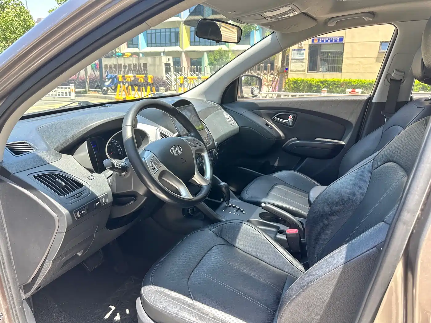 Hyundai Beijing Hyundai ix35 2015 2.0L Automatic 2WD Smart Type China IV фото 5
