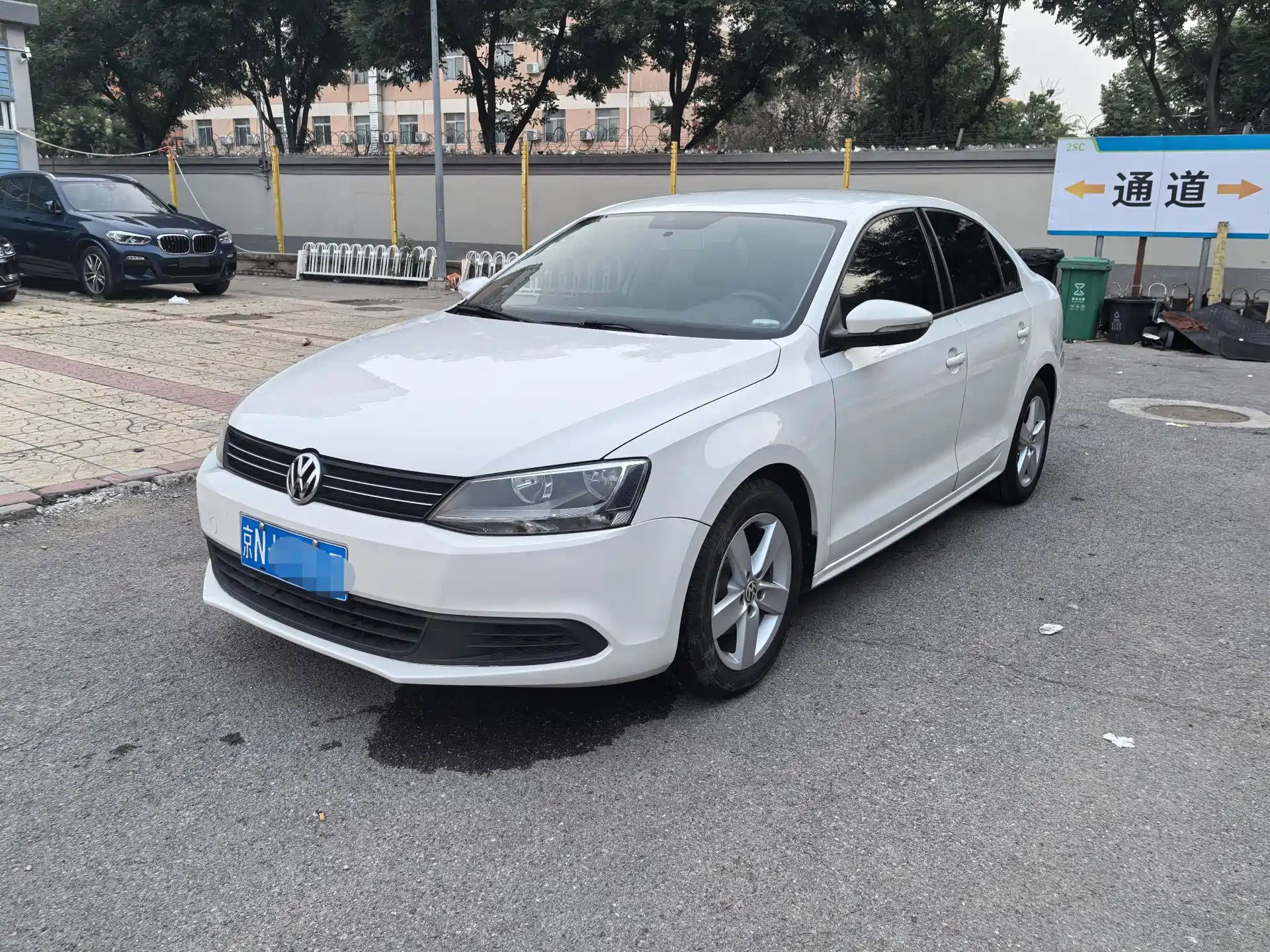صورة 1 - Volkswagen Sagitar