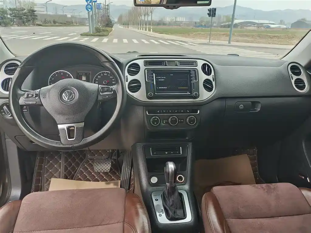 Volkswagen Tiguan 2015 2.0TSI Automatic 4WD Flagship фото 13