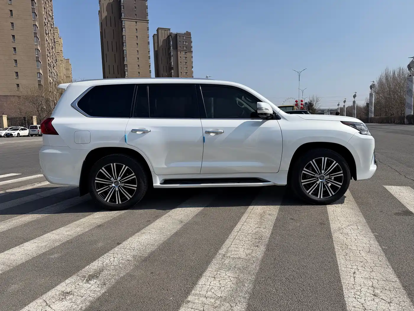 Lexus LX 2019 570 Prestige Luxury Edition фото 10