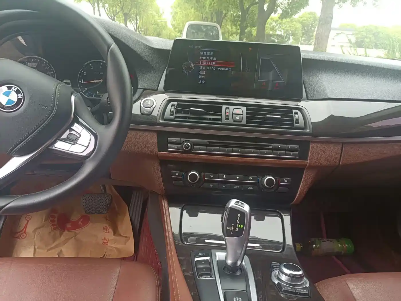 BMW 5 Series 2014 525Li Leading фото 5