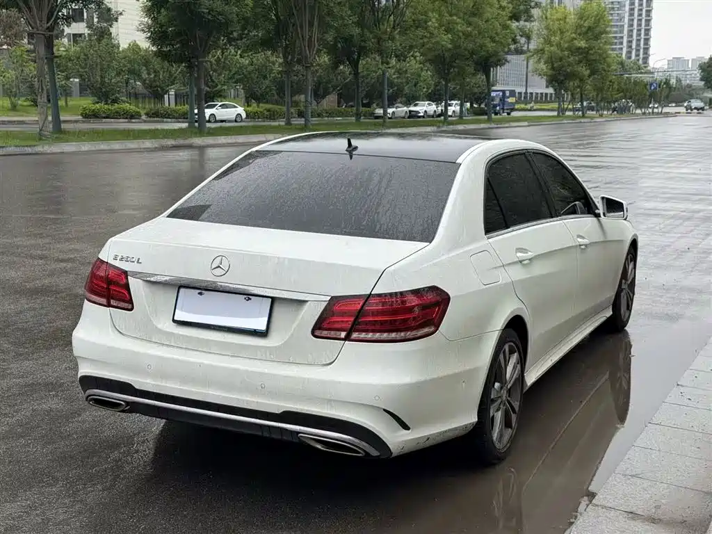 Mercedes-Benz E-Class 2015 E 260 L Sport фото 9