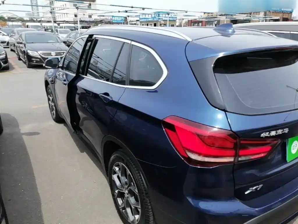 BMW X1 2020 sDrive25Li Leading Model фото 5