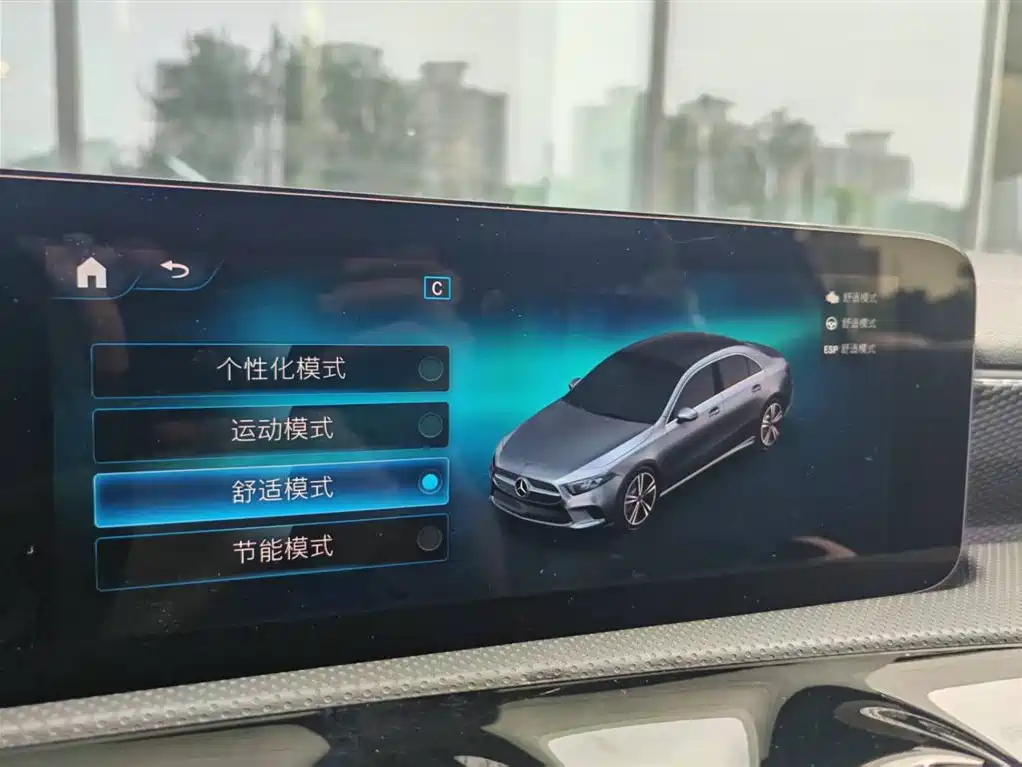 Mercedes-Benz A-Class 2022 A 200 L Sport Sedan Style фото 10