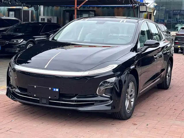  Hongqi Hongqi E-QM5 2025 610km PLUS