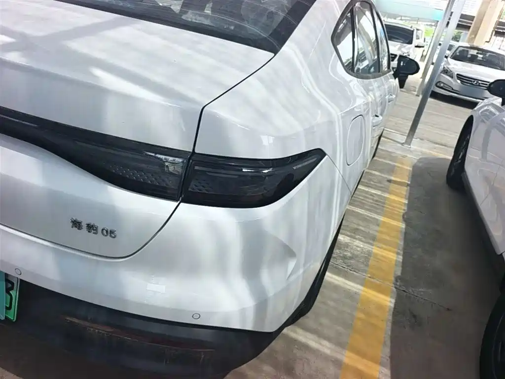BYD Hai Bao 05 DM-i 2026 DM-i 128KM Luxury фото 8