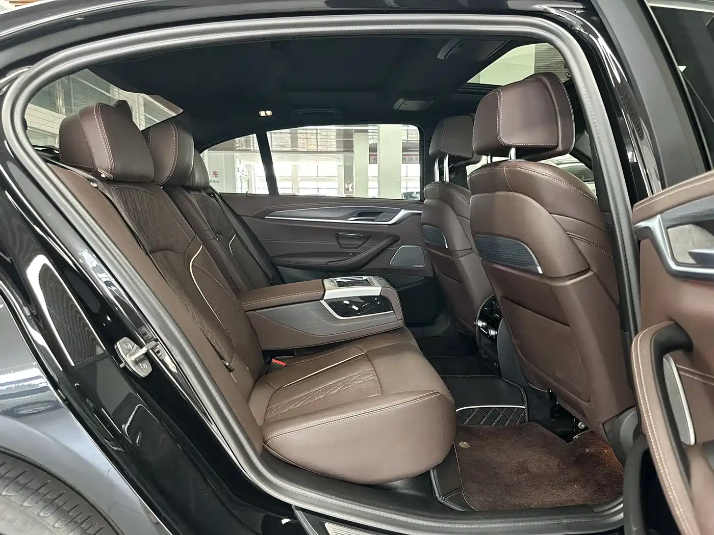 BMW 5 Series 2021 530Li Premium M Sport Package фото 11