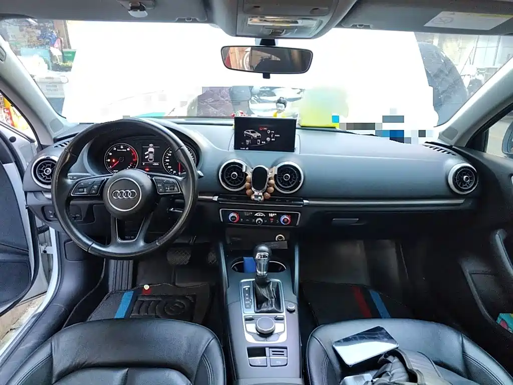 Audi A3 2018 30th Anniversary Limousine 35 TFSI Style фото 13