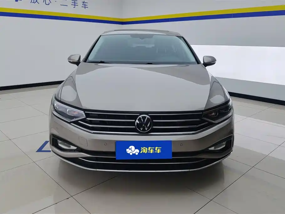 Volkswagen Magotan 2020 330TSI DSG Luxury фото 2