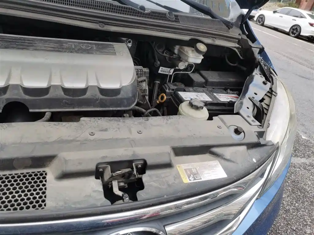 SAIC Maxus Maxus G10 2016 1.9T Manual Elite Edition Diesel China V фото 22