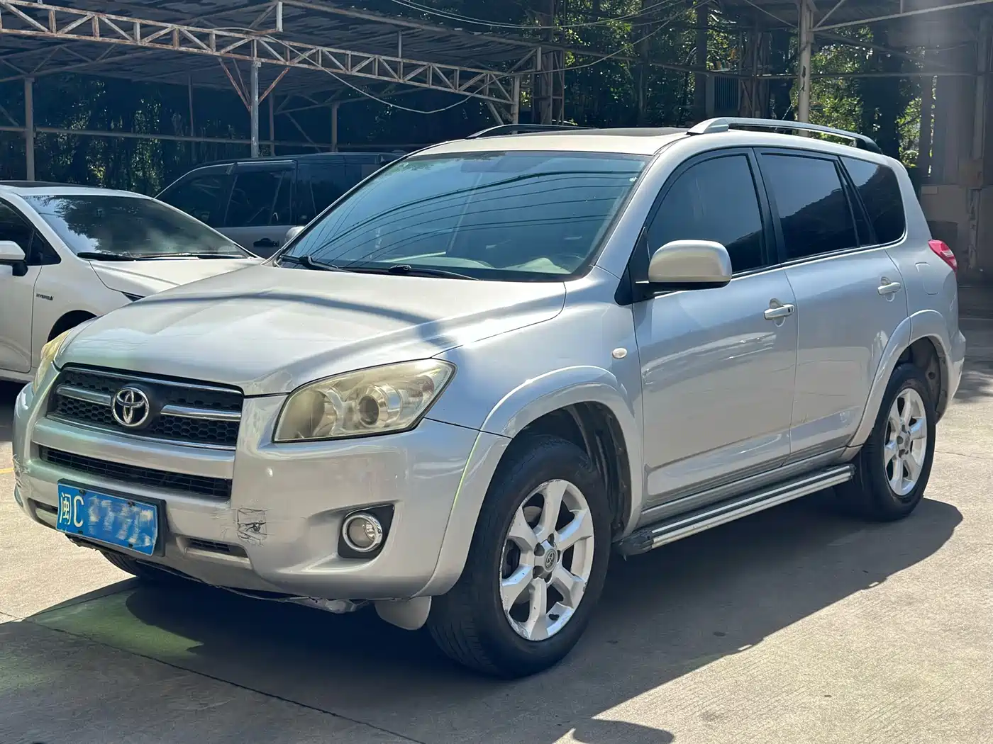 Toyota RAV4 Rongfang 2011 2.4L Automatic 4WD Ultimate Navigation Edition
