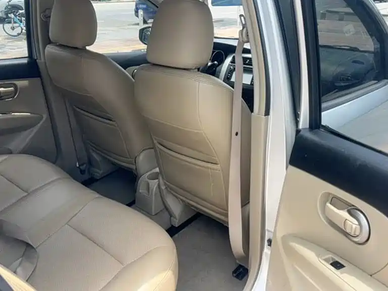 Nissan Livina 2015 2015 1.6XE CVT Comfort Edition