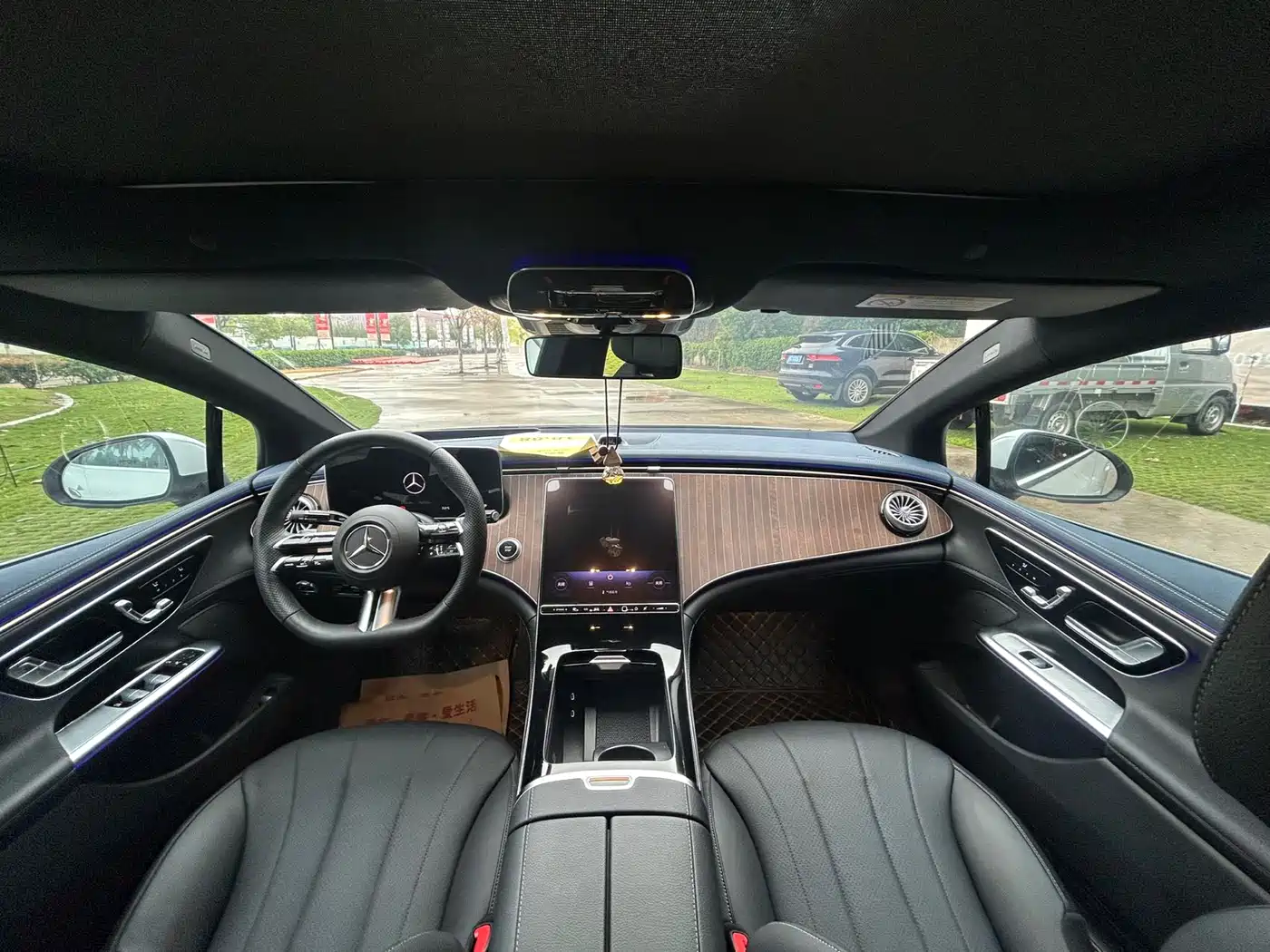 Mercedes-Benz EQE 2022 350 Luxury Edition фото 5