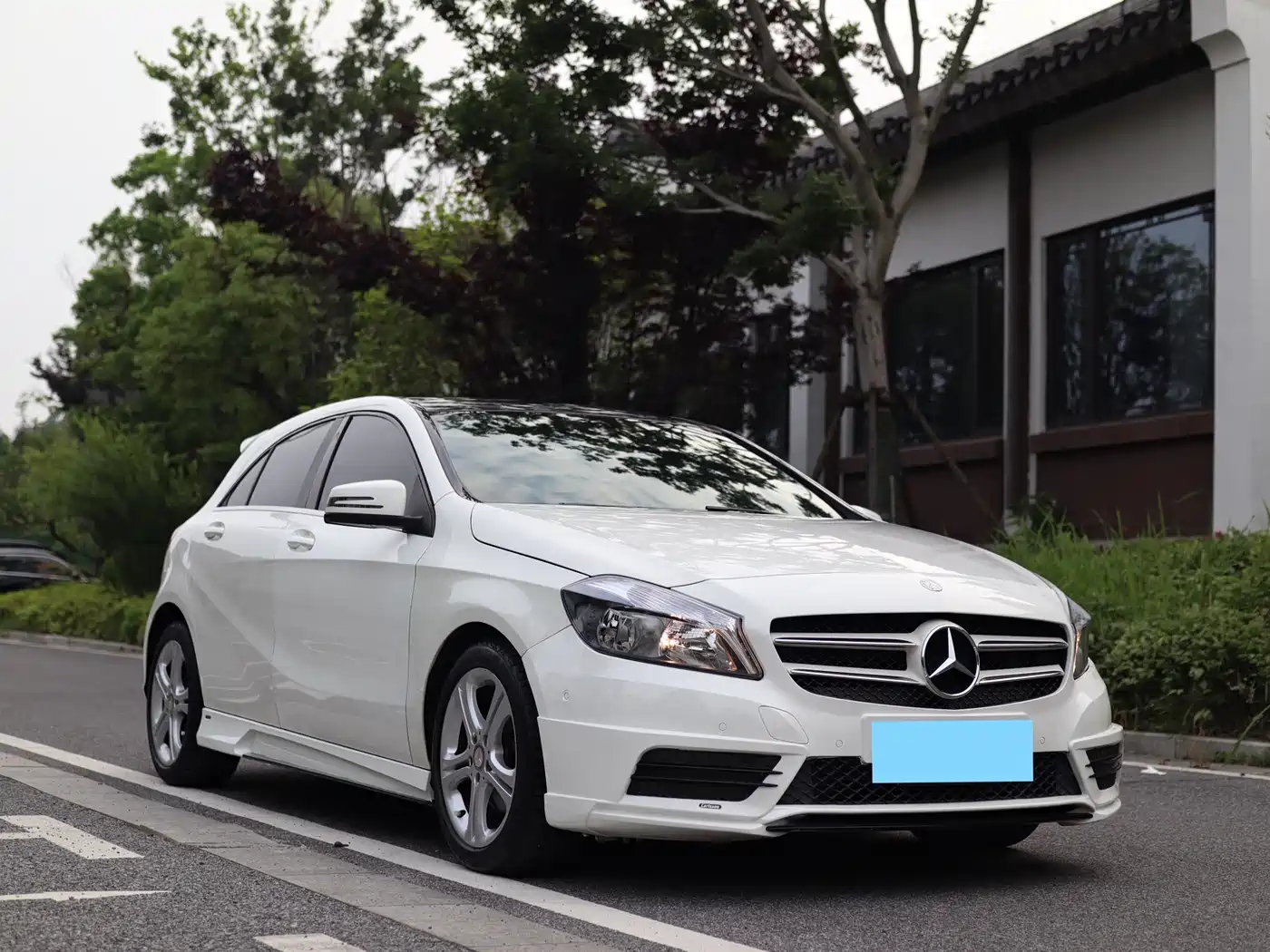 Mercedes-Benz A-Class (Import) 2015 A 180 фото 3
