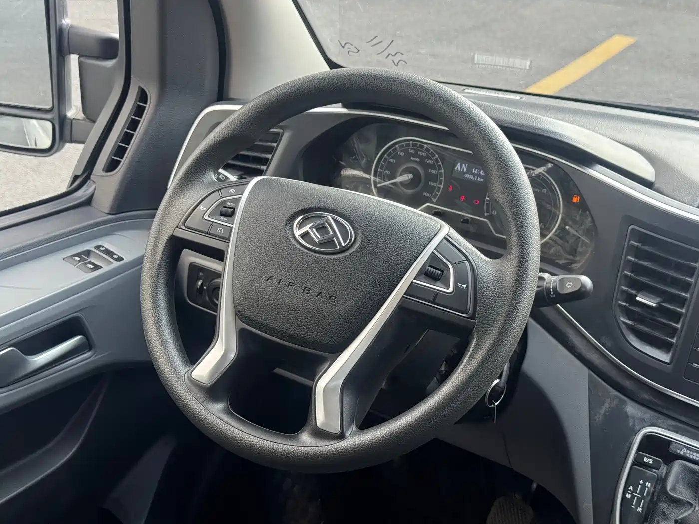 SAIC MAXUS XINTU V80