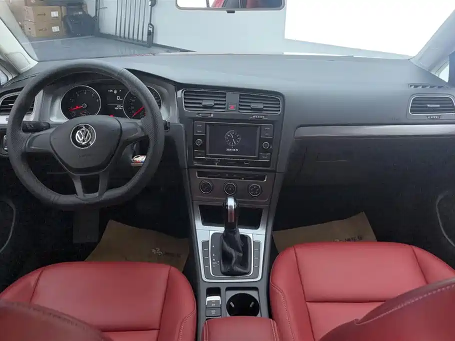 Volkswagen Golf 2015 1.6L Automatic Fashion фото 12