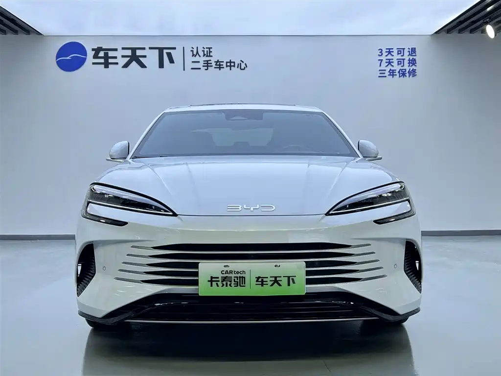BYD Seal 2023 DM-i 1.5T 121km Flagship фото 3