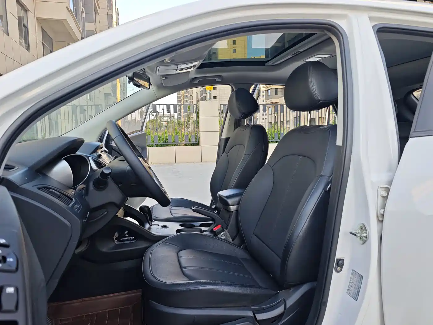 Hyundai Beijing Hyundai ix35 2012 2.0L Automatic 4WD GLS Premium фото 8