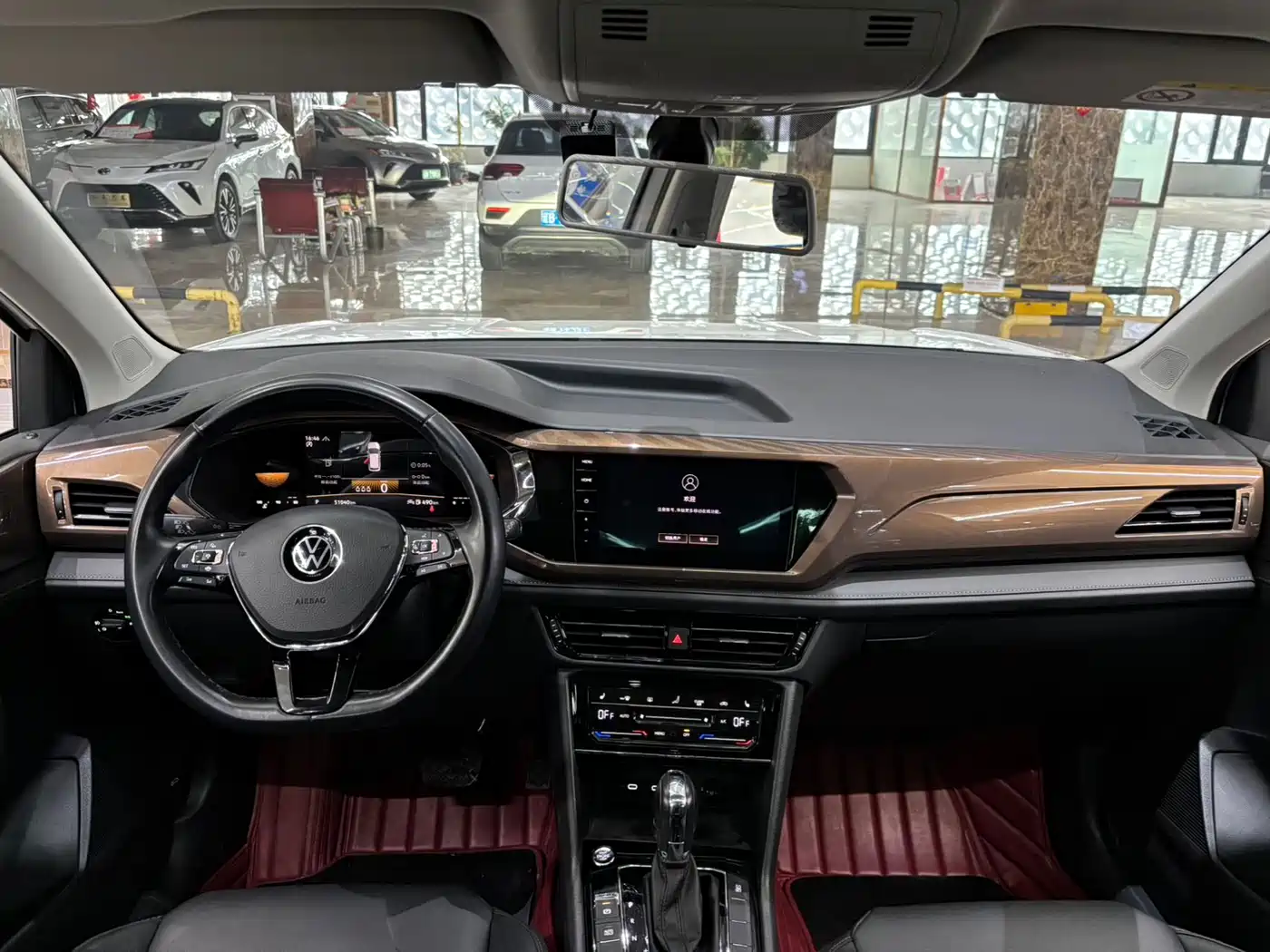 Volkswagen Tharu 2022 280TSI FWD Luxury Edition фото 9