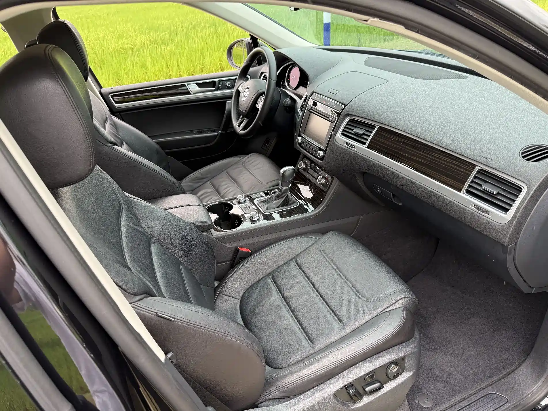 Фото 12 - Volkswagen Touareg