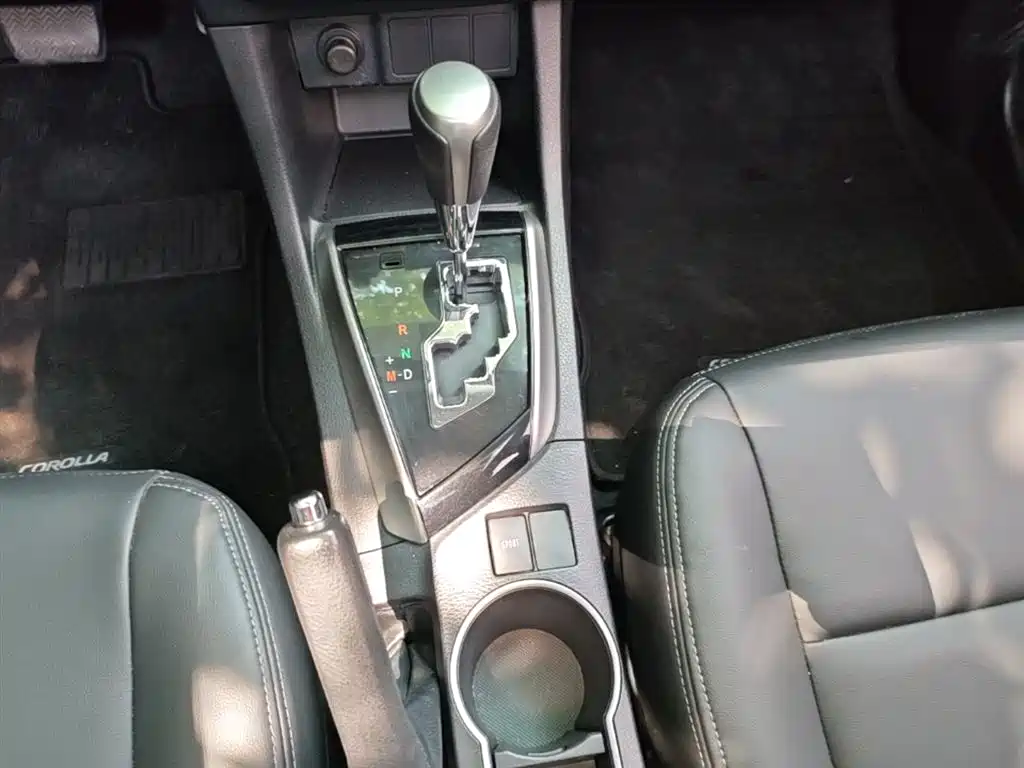 Toyota Levin 2014 1.6G CVT Elite Edition фото 14