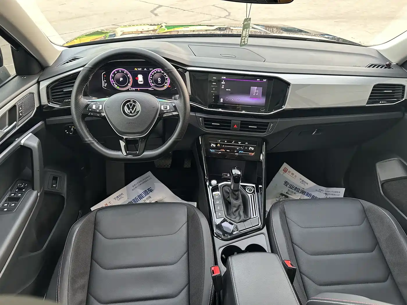 Volkswagen Tayron 2022 280TSI 2WD Luxury Smart Connect Edition фото 9