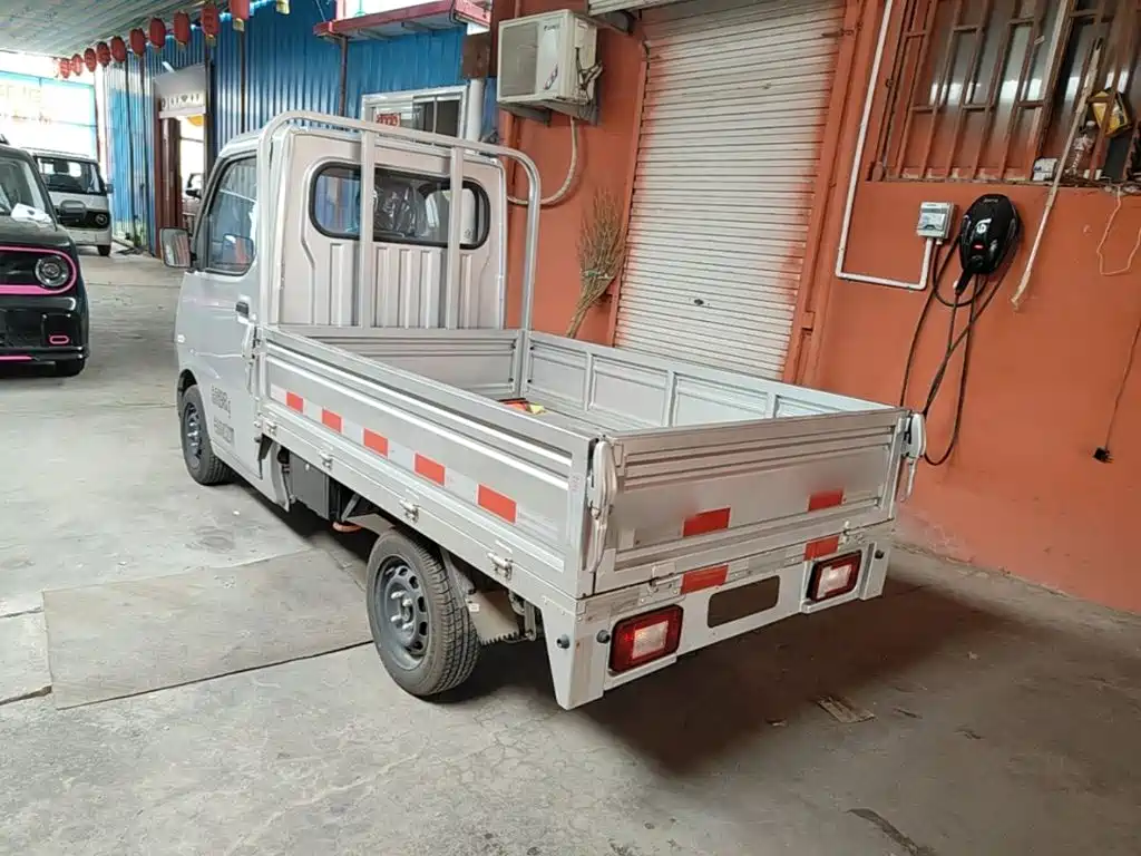 Dali Niumowang Dali Bull King D02 2026 2023 120km Flatbed Comfort